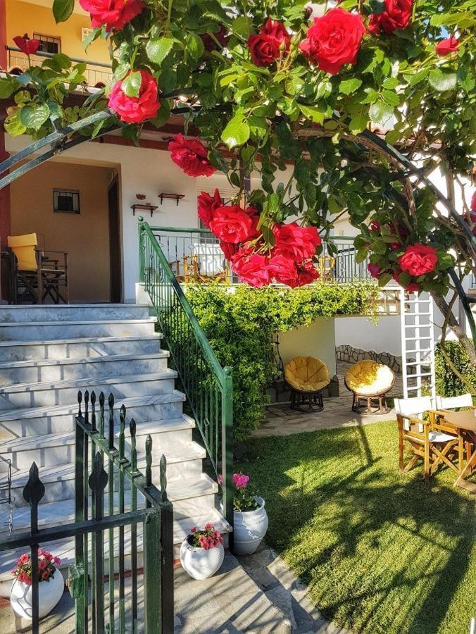 Perfect Hospitality - Elenas House, Nikiti Villa Exterior photo